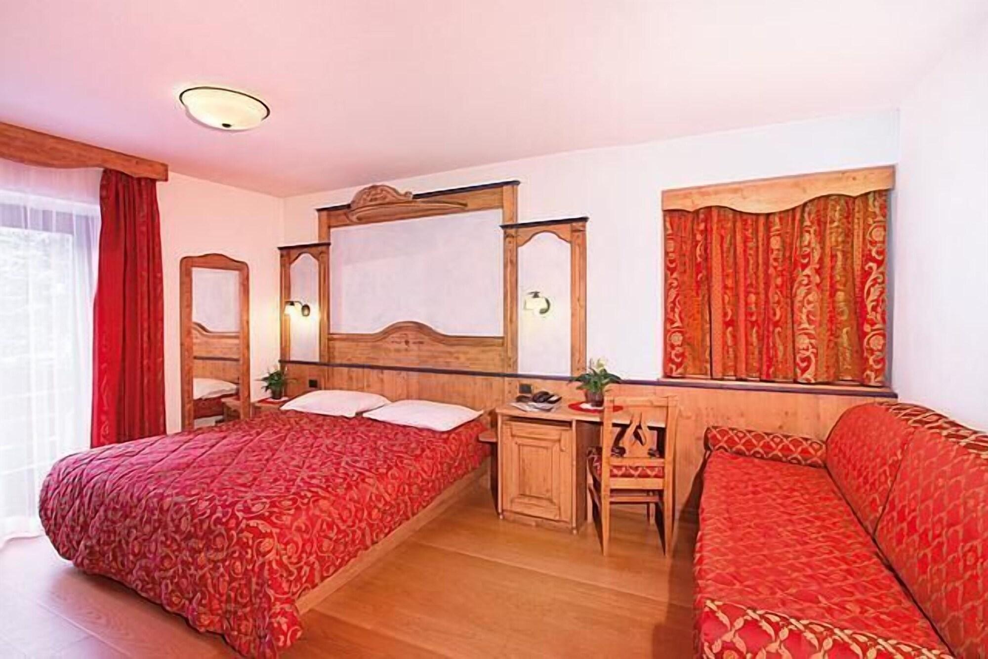 Hotel Il Caminetto Sport กานาเซย์ ภายนอก รูปภาพ