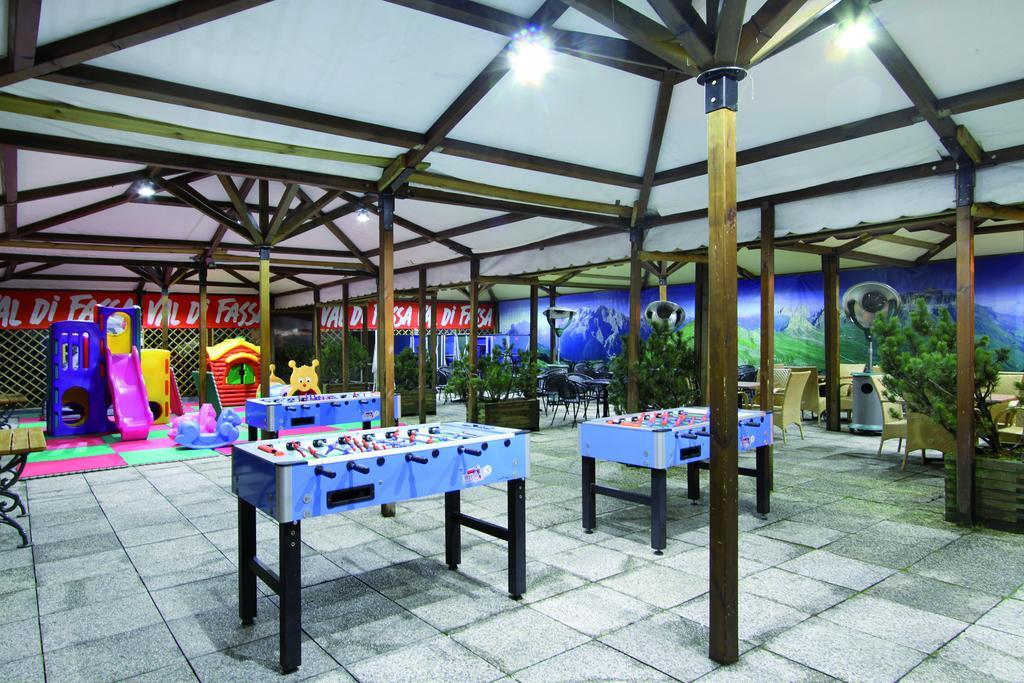Hotel Il Caminetto Sport กานาเซย์ ภายนอก รูปภาพ