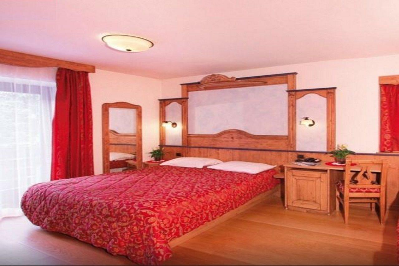 Hotel Il Caminetto Sport กานาเซย์ ภายนอก รูปภาพ