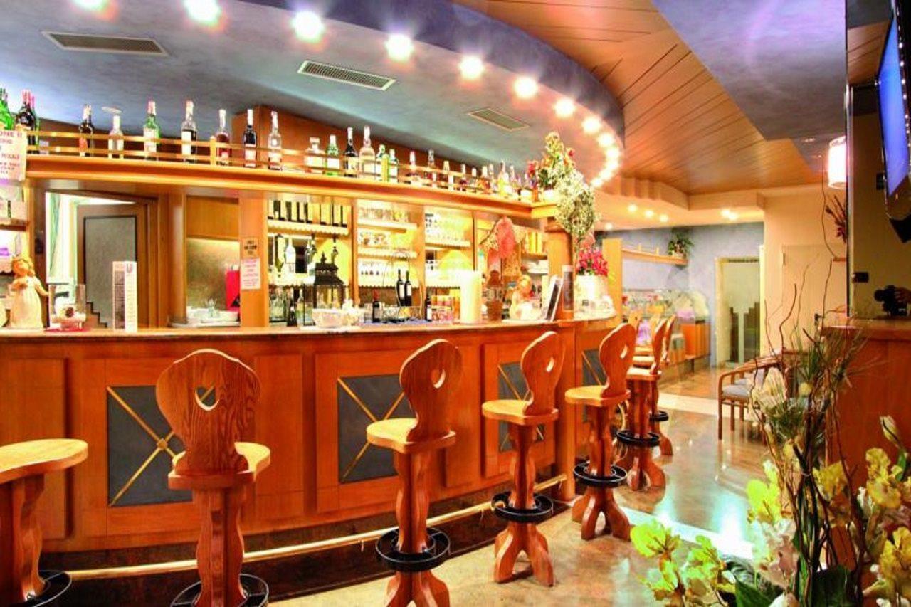 Hotel Il Caminetto Sport กานาเซย์ ภายนอก รูปภาพ